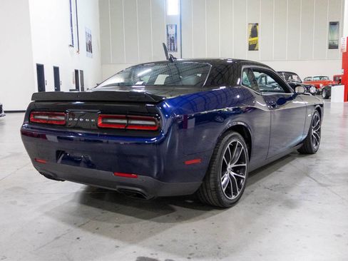 Used 2017 Dodge Challenger R/T Scat Pack RWD image 6