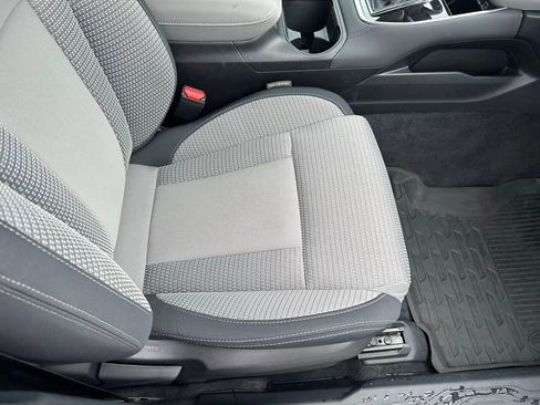 Used 2023 Subaru Outback Premium image 18