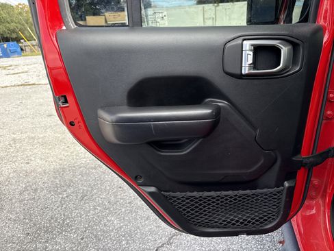 Used 2020 Jeep Gladiator Sport w/ Quick Order Package 24S image 28