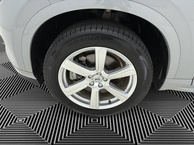 Used 2024 Volvo XC90 B5 Core AWD/4WD image 9