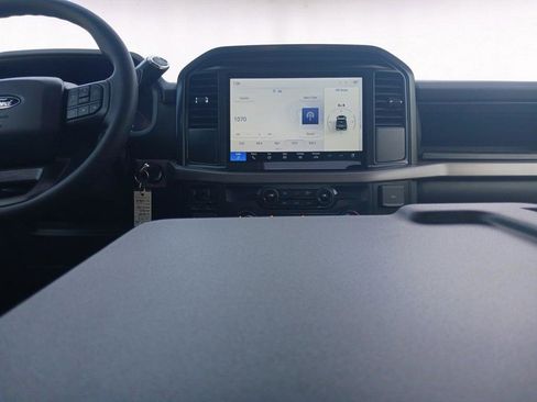 New 2025 Ford F150 XL w/ Equipment Group 103A High image 3