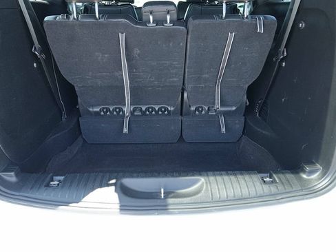 Used 2025 Chrysler Pacifica Select FWD image 15