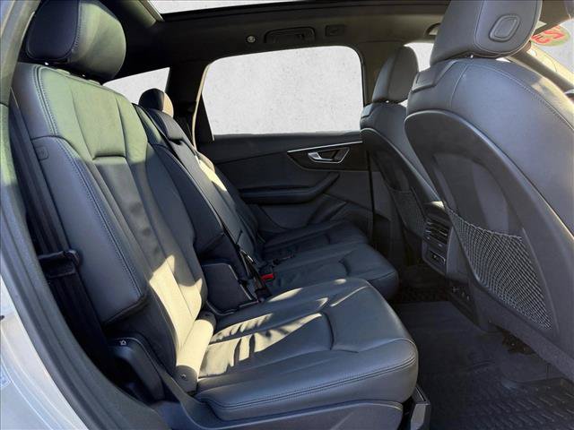 Used 2023 Audi Q7 3.0T Premium Plus w/ Premium Plus Package AWD/4WD image 23