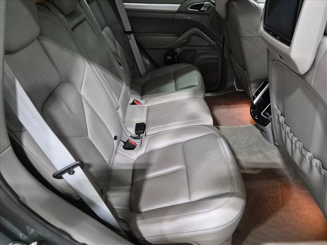 Used 2011 Porsche Cayenne S AWD/4WD image 20