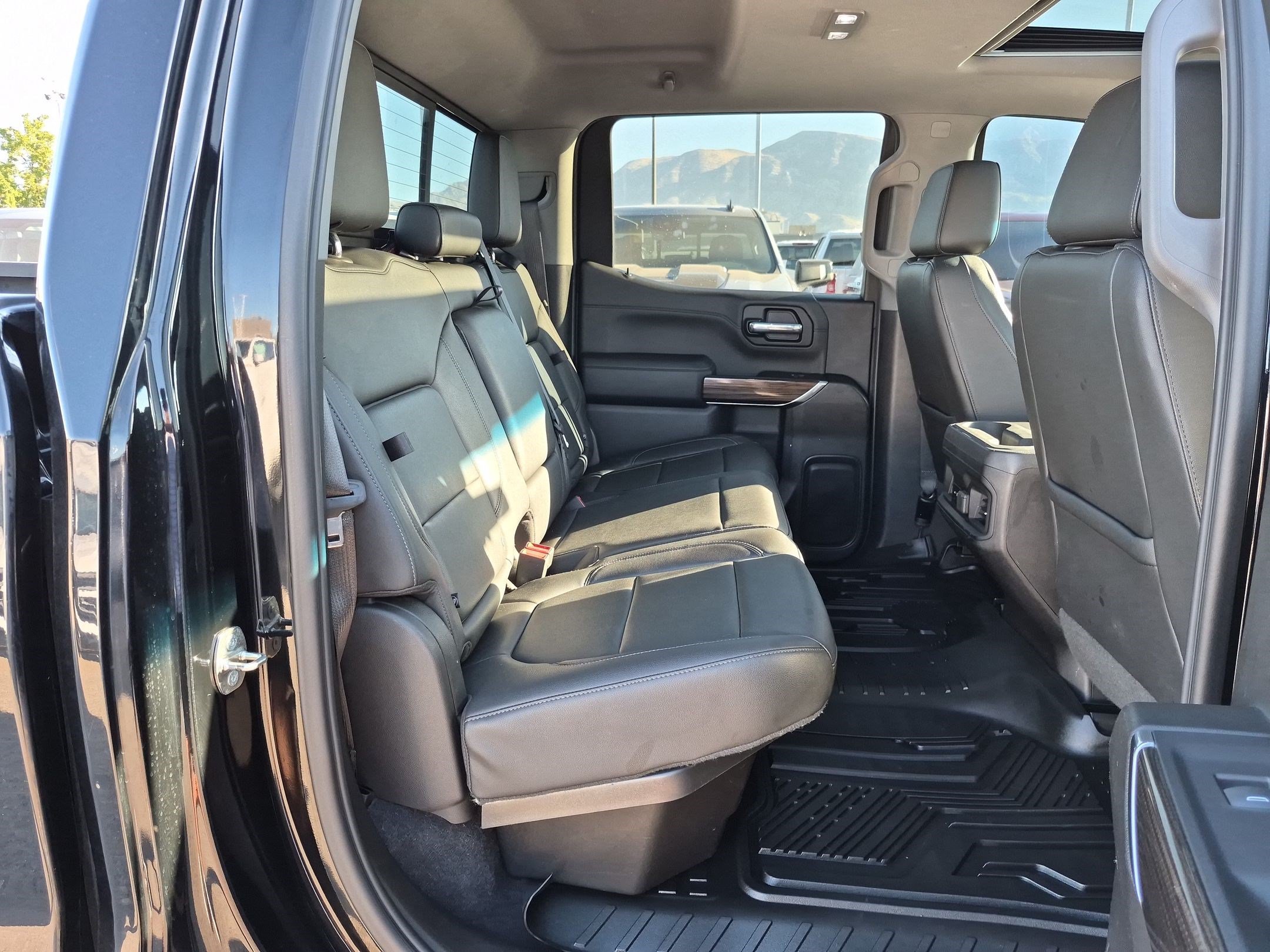 Used 2019 Chevrolet Silverado 1500 LT Trail Boss AWD/4WD image 30