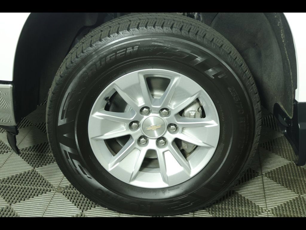 Used 2022 Chevrolet Silverado 1500 LT AWD/4WD image 7