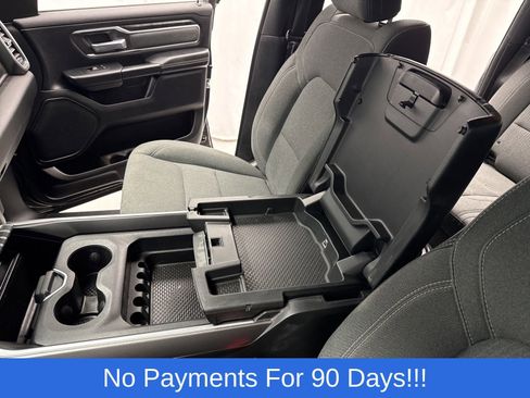 Used 2019 RAM 1500 Big Horn image 25