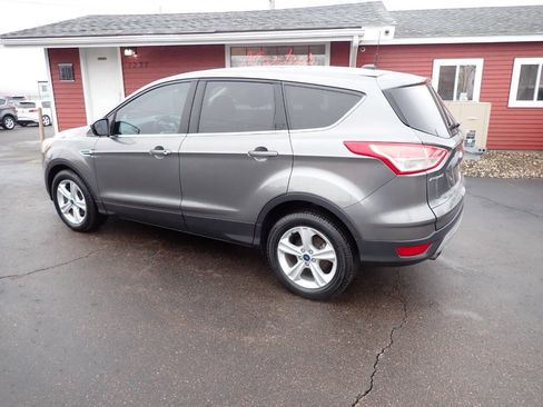 Used 2014 Ford Escape SE image 4