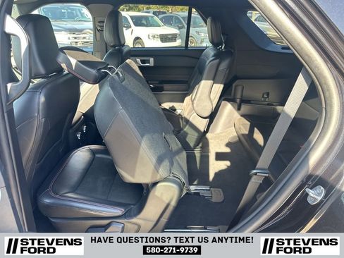 Used 2023 Ford Explorer ST-Line w/ Class IV Trailer Tow Package image 29