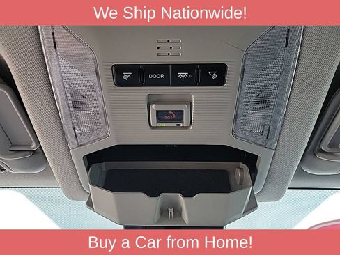 Used 2021 Toyota RAV4 XLE AWD/4WD image 18