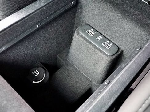 Used 2019 Dodge Charger R/T RWD image 30