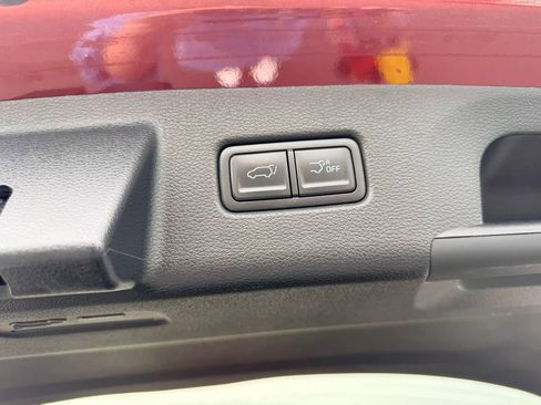 Used 2024 Kia Telluride EX w/ EX Captain's Chair Package image 29