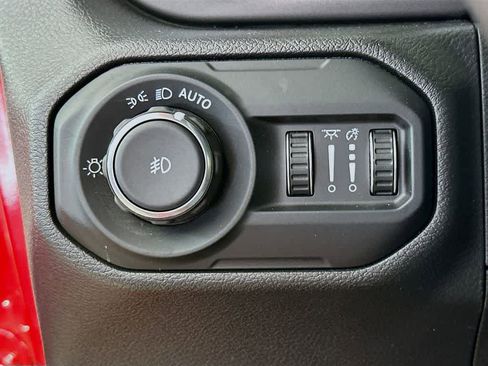 Used 2022 Jeep Wrangler Unlimited Rubicon w/ Steel Bumper Group image 27