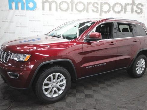 Used 2021 Jeep Grand Cherokee Laredo X image 1