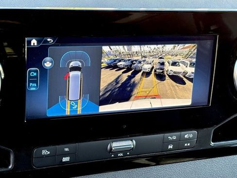 Used 2025 Mercedes-Benz Sprinter 2500 image 24