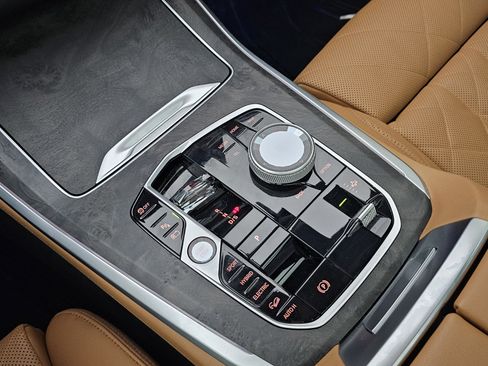 Used 2024 BMW X5 xDrive50e w/ Executive Package image 28