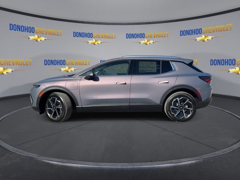 New 2026 Chevrolet Equinox EV LT image 8