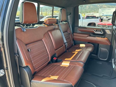 Used 2024 GMC Sierra 3500 Denali Ultimate image 20