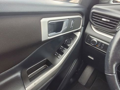 Used 2020 Ford Explorer XLT RWD image 15