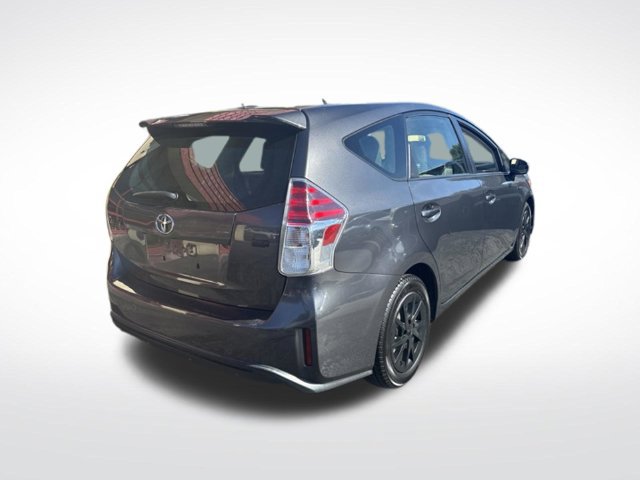 Used 2017 Toyota Prius V Three FWD image 7