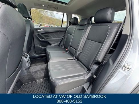 Certified 2023 Volkswagen Tiguan SE w/ Panoramic Sunroof Package AWD/4WD image 11