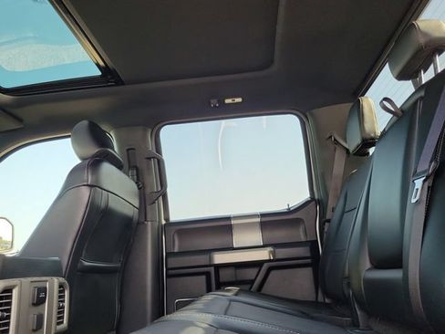 Used 2015 Ford F150 Lariat RWD image 9