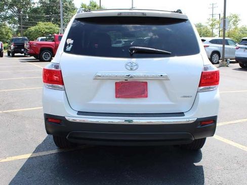 Used 2012 Toyota Highlander SE w/ Tow Pkg AWD/4WD image 6