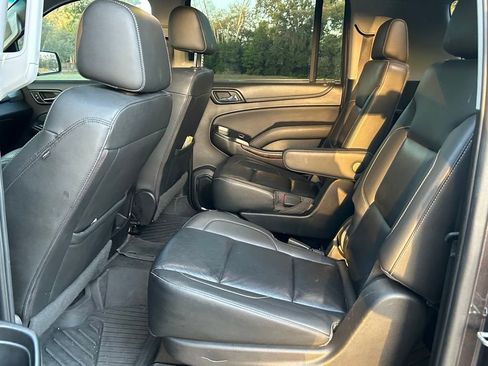 Used 2017 Chevrolet Suburban LT w/ LT Signature Package image 14