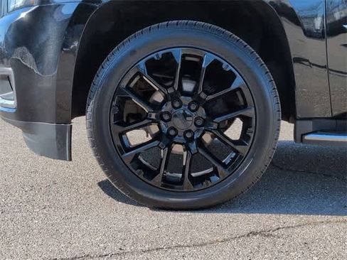 Used 2020 GMC Yukon SLE w/ SLE Value Package image 14