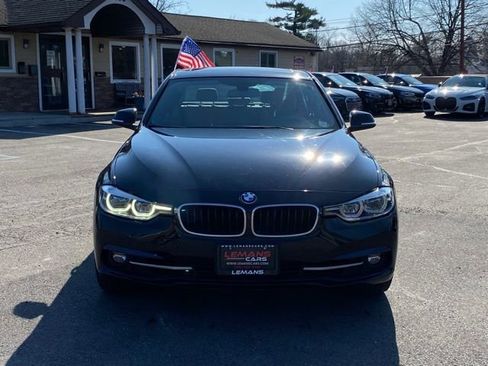 Used 2018 BMW 330i xDrive Sedan w/ Convenience Package image 2
