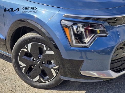 Certified 2024 Kia Niro Wind FWD image 9