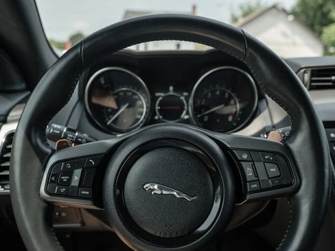 Used 2016 Jaguar F-TYPE S AWD/4WD image 21