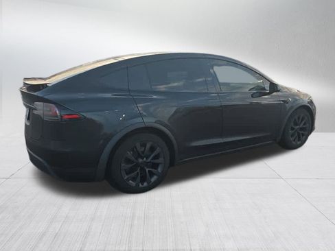 Used 2023 Tesla Model X image 3