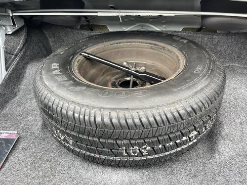 Used 1992 Buick Roadmaster Sedan RWD image 73