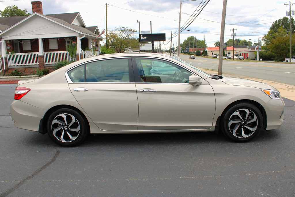 Used 2016 Honda Accord EX-L image 5