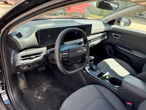 Used 2025 Kia K4 FWD image 18