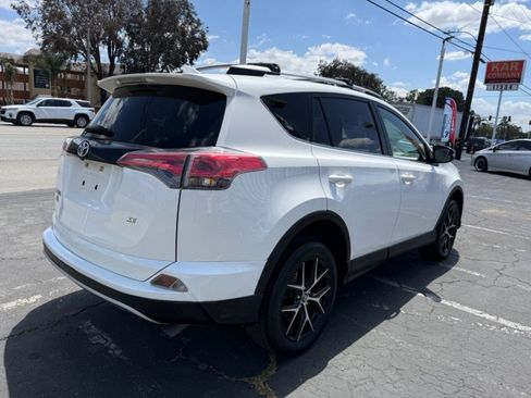 Used 2017 Toyota RAV4 SE FWD image 4