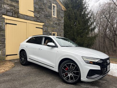 Used 2019 Audi Q8 Prestige AWD/4WD image 44