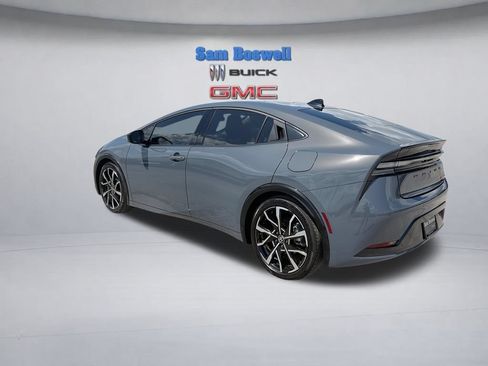 Used 2026 Toyota Prius Plug-In Hybrid FWD image 7