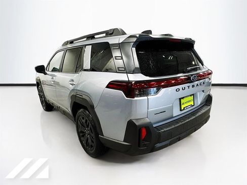 Used 2026 Subaru Outback Limited XT AWD/4WD image 7