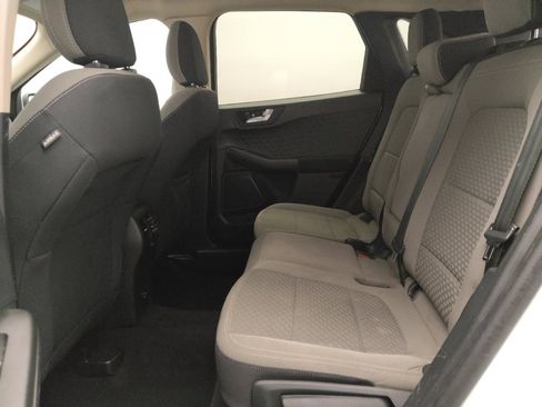 Used 2020 Ford Escape SE FWD image 18