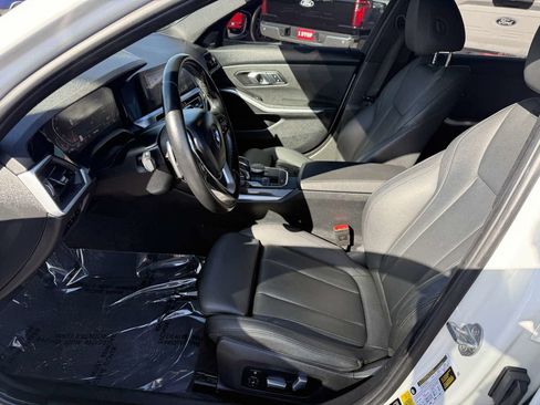 Used 2019 BMW 330i xDrive Sedan w/ Premium Package AWD/4WD image 10