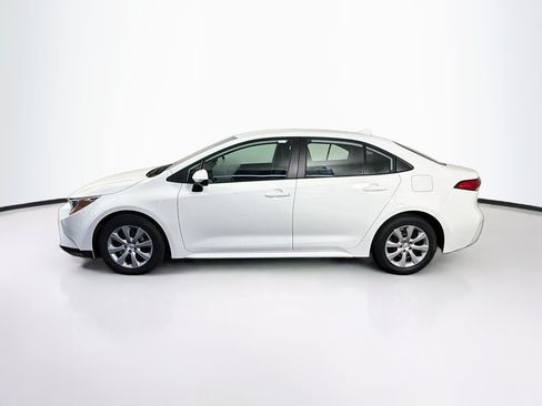 Used 2026 Toyota Corolla LE FWD image 4