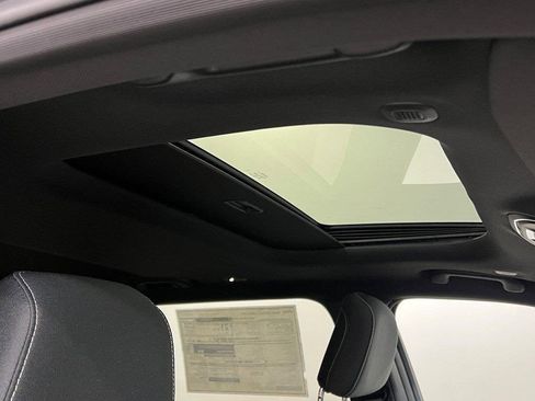 New 2025 Jeep Grand Cherokee L Laredo w/ Luxury Tech Group I image 10