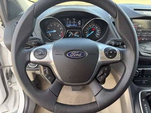 Used 2013 Ford Escape SE image 13