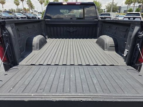 Used 2022 Chevrolet Silverado 1500 Custom AWD/4WD image 16