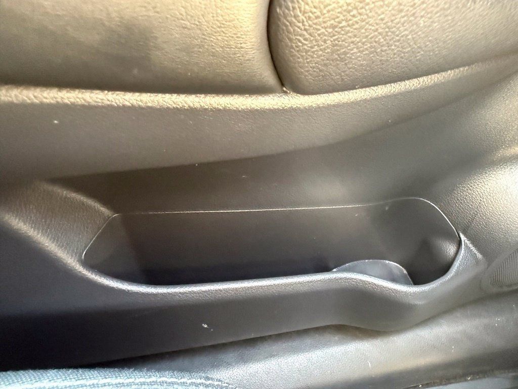 Used 2017 Nissan Rogue SV w/ SV Premium Package FWD image 30