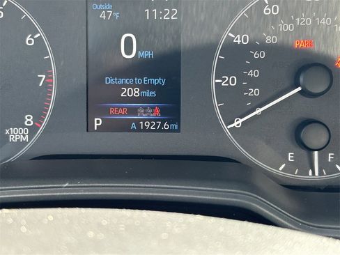 Used 2025 Toyota Corolla LE image 29