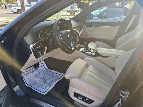 Used 2019 BMW 530i xDrive w/ Convenience Package AWD/4WD image 12