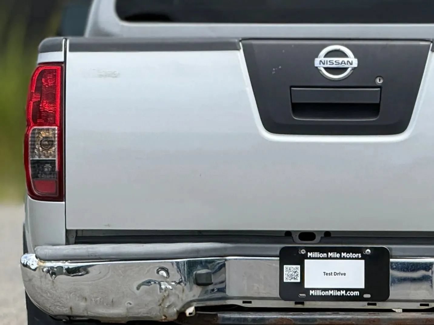 Used 2012 Nissan Frontier SV AWD/4WD image 13